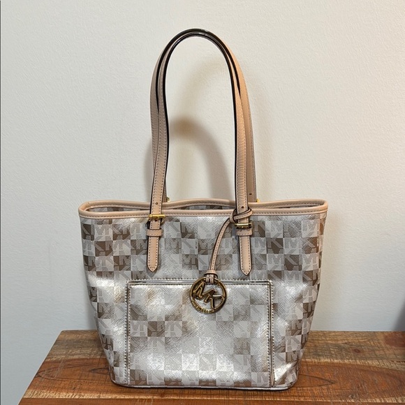Michael Kors Handbags - Michael Kors Gold and Cream Structured Handbag